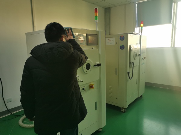 日皮视频免费看软件日皮视频APP在线看黄机在小年除尘