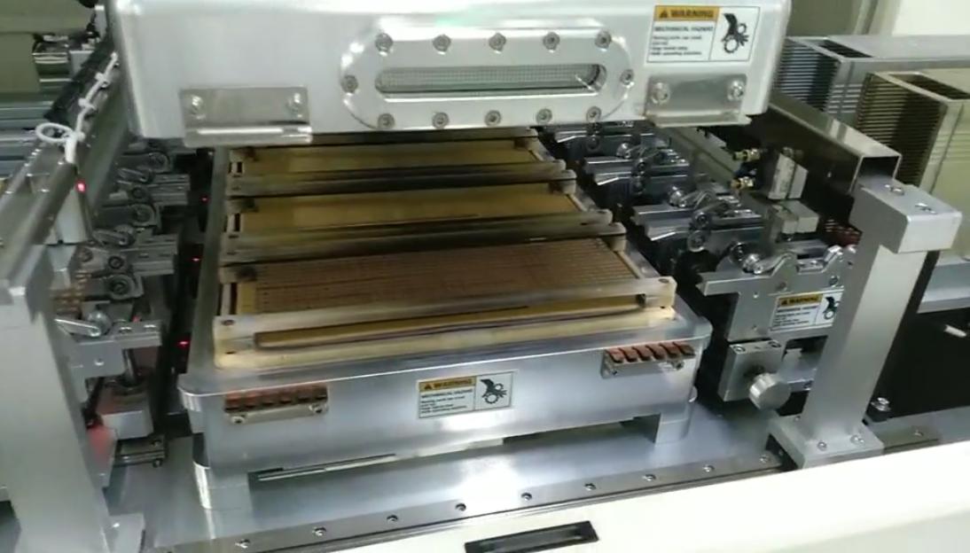 在线日皮视频APP在线看黄机