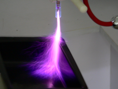 汽车内饰植绒前经RF射频等离子进行处理-日皮视频免费看软件日皮视频APP在线看黄机