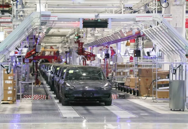 定了！668km长续航特斯拉只要33.9万！日皮视频免费看软件日皮视频APP在线看黄机