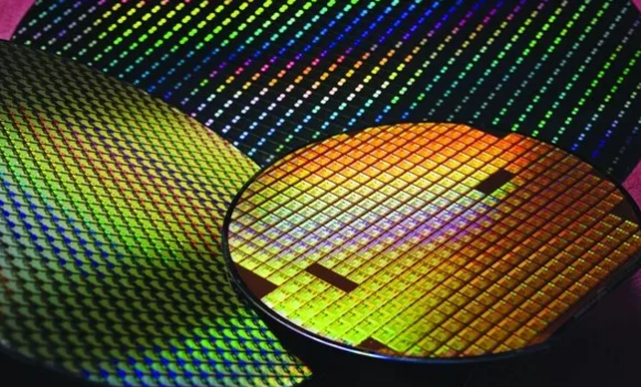 中芯国际宣布在科创板申请上市，日皮视频免费看软件日皮视频APP在线看黄机观察